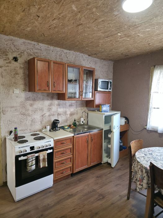 Продава се къща на две нива – град Грамада, обл. Видин