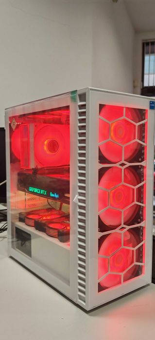 Топ Геймърско РС I5 14400/32Gb/1TB SSD/RTX 3070/WiFi&BT/Гаранция