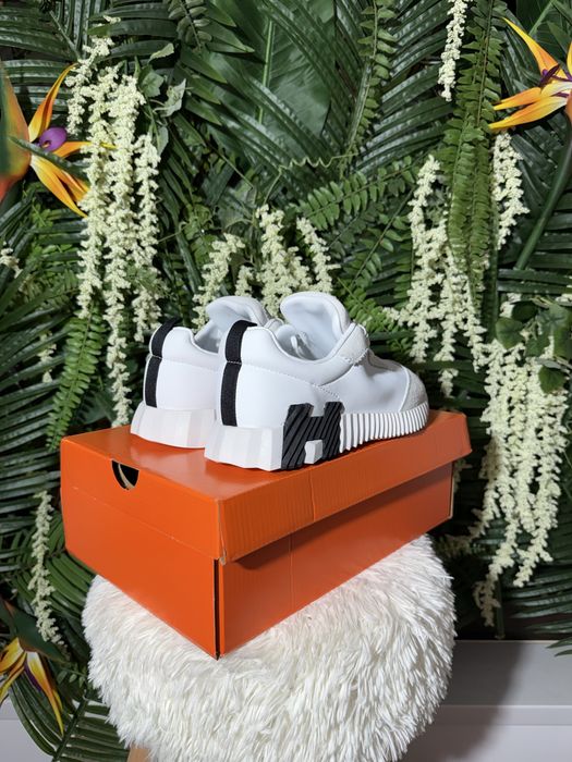 Hermes Trainer White