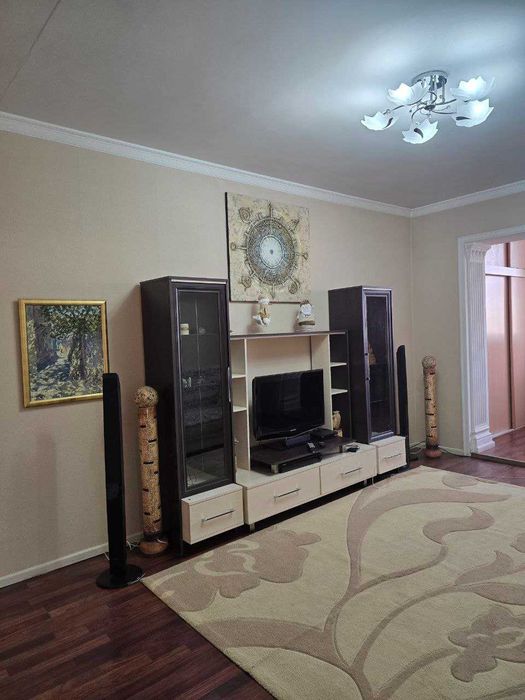 Продается квартира 4/4/4 -77 серия. Кирпич.