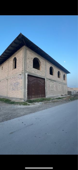 Tezda arzonga 8 sotixli 2 qavatli Uchastka Sotilad