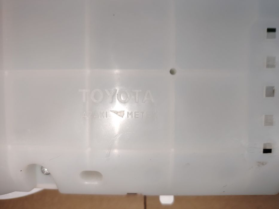 Приборная панель Land Cruiser 200 оригинал