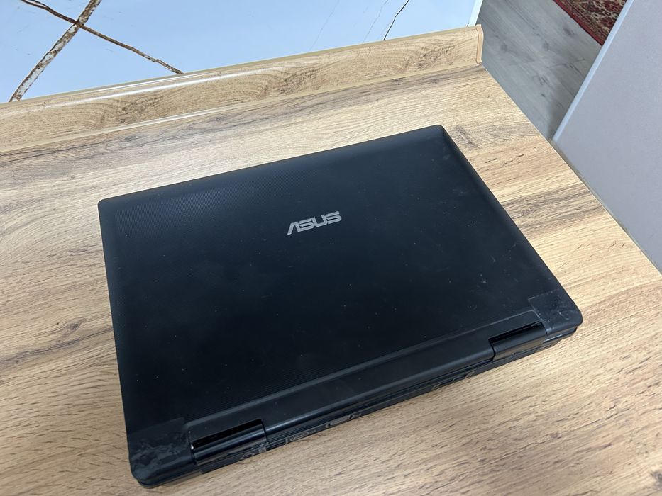 Ноутбук Asus для простых задач