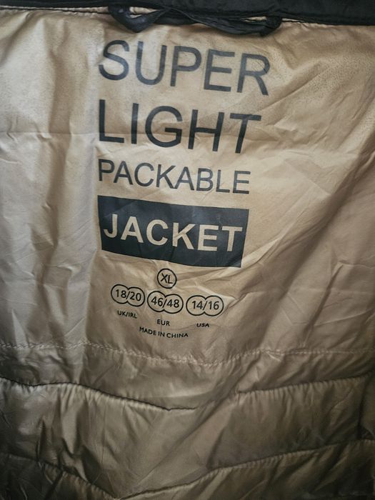 Geaca neagra puf