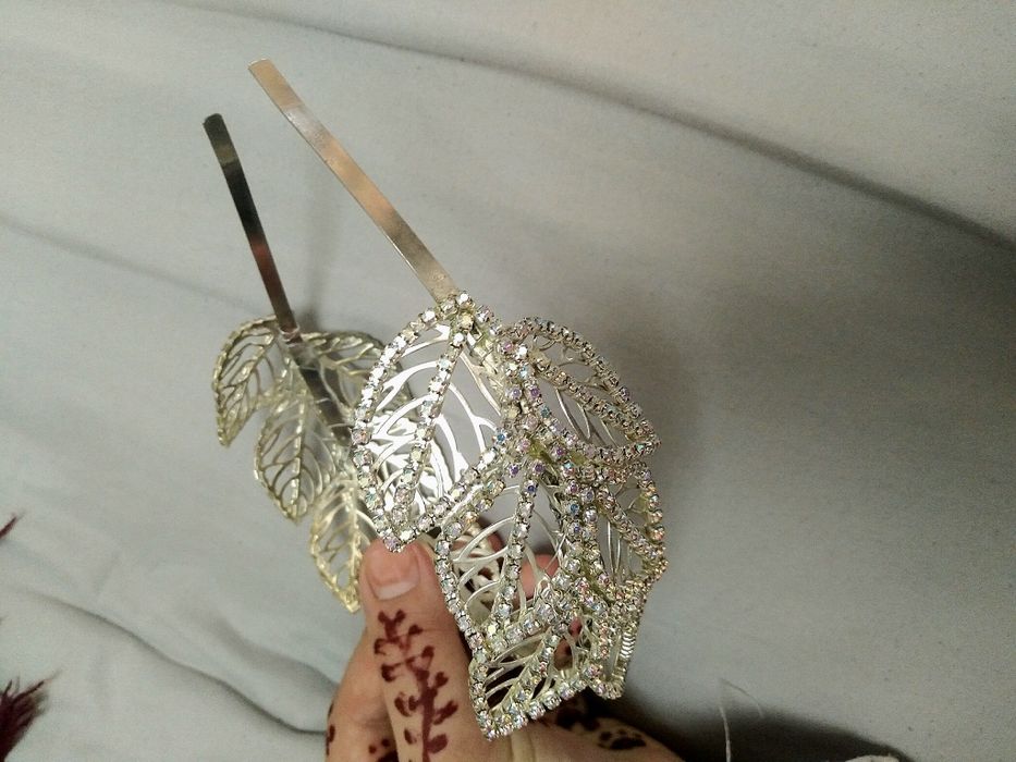 ААбадоклар 3хил кизилхамда кумушранг