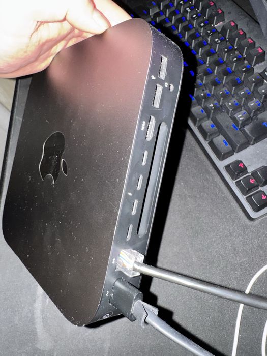 Mac mini 2018 8ram 256 ssd