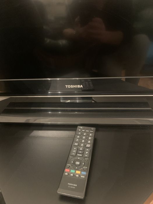 TOSHIBA 32 инча телевизор