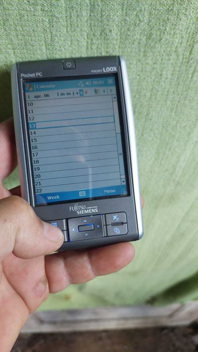 Pc de  buzunar Fujitsu