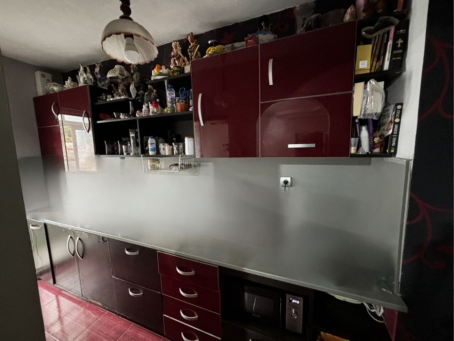 Продава се Тристаен апартамент в Пещера - 90 кв.м за 907 €/кв.м - Снимка #2