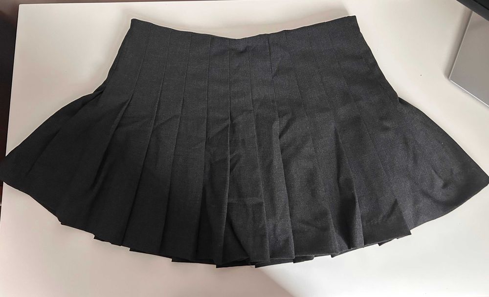 Дамска пола-панталон ZARA размер XS