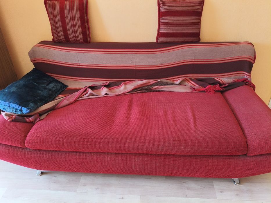 Продам кровать ,шифонер для одежды и для одеял