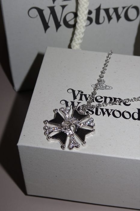 Vivienne Westwood гердан