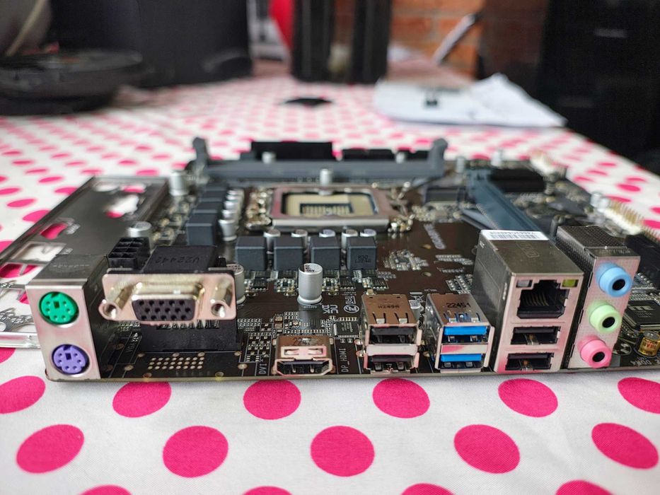 Placa de baza Gigabyte H610M-H V2 DDR4 Socket 1700.