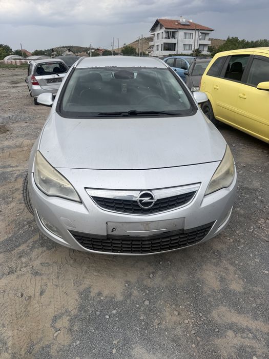 Opel Astra J Sports Tourer 1.7 CDTI 125 hp A17DTR 2012 g. на части