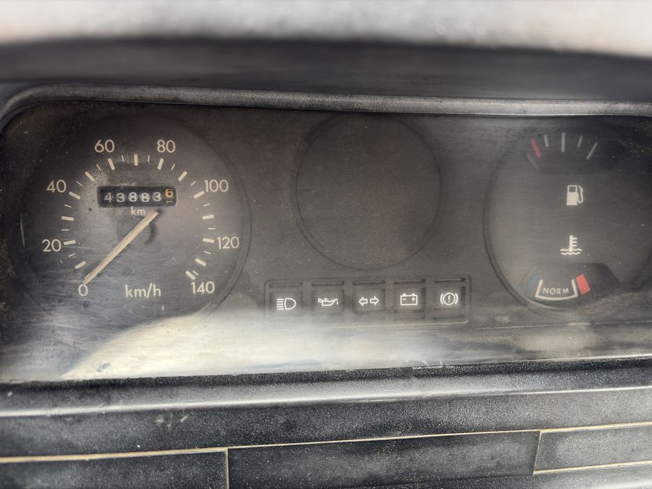 Camioneta Ford Transit Basculabila