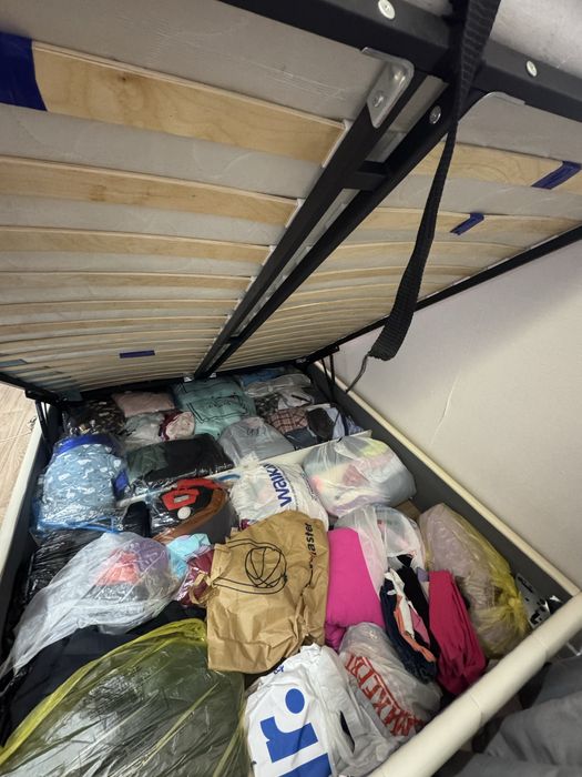 Двуспальная  кровать б/у