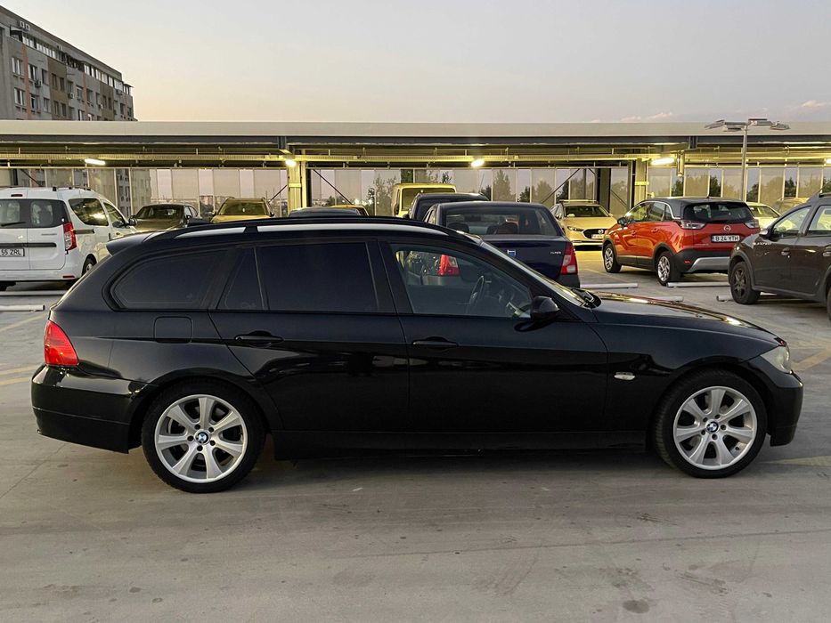 BMW Seria 3 / E91 / N47 / 318 Diesel 143CP 2008/9 Manual, Navi,Fiscal