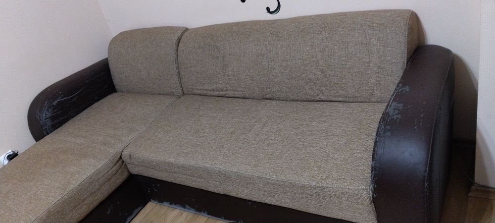 Продавам ъглов диван