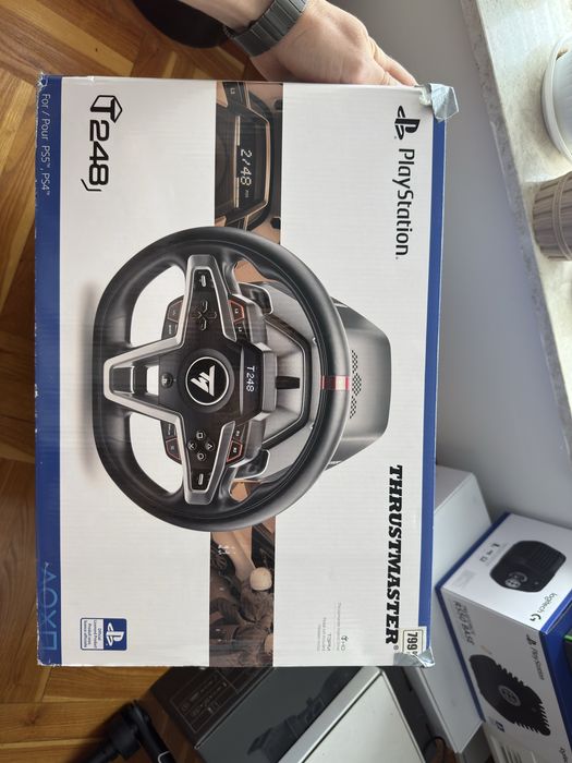 Thrustmaster t248 волан за симулатор
