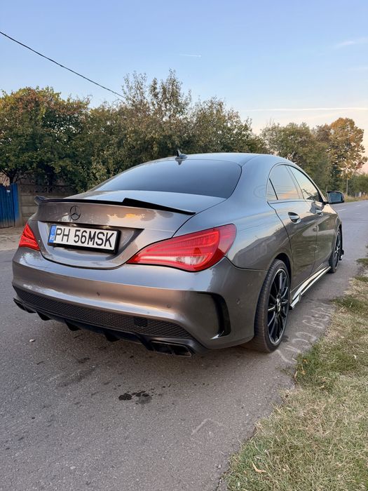 Mercedes Benz CLA 180