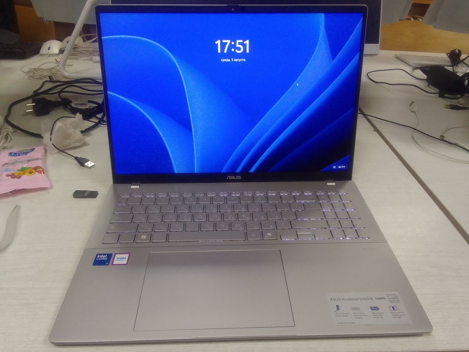 Asus vivobook s14/s16