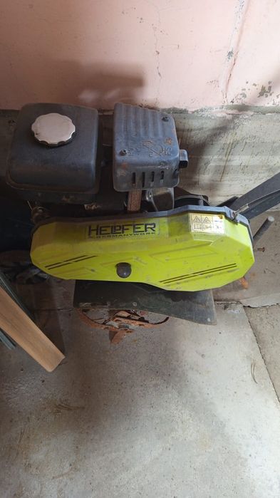 Продаю електро инструмент