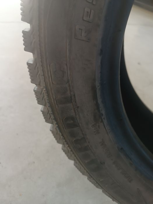 Продам шины 205/55/16 ЗИМА