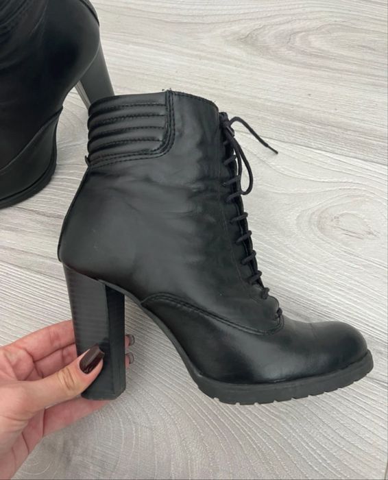 Botine piele naturala cu toc patrat