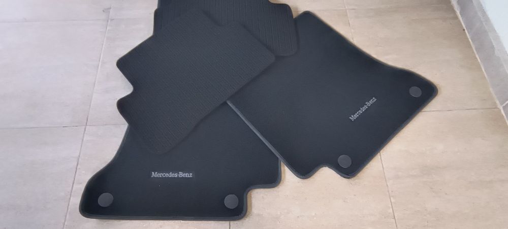 Covorase auto din mocheta dedicate Mercedes C klasse W205
