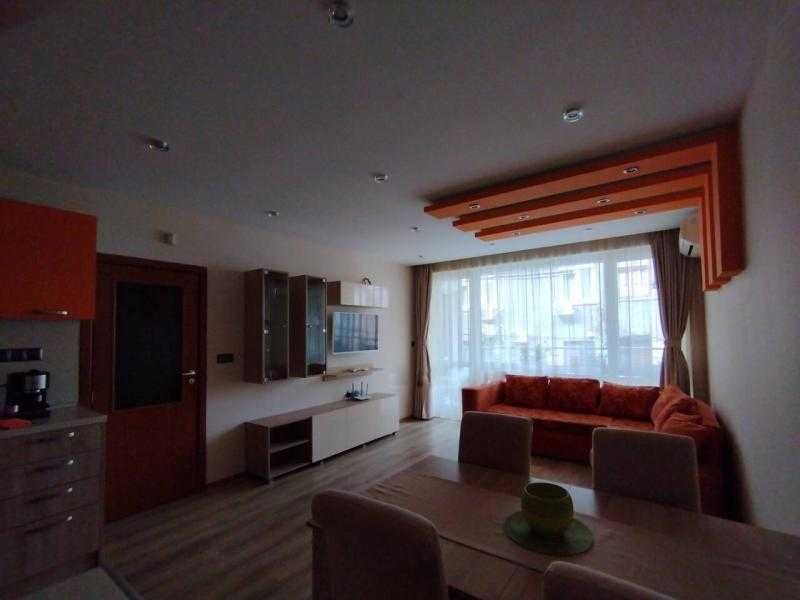 Дава се под наем Двустаен апартамент в Бургас, Център - 60 кв.м за 510 € - Снимка #4