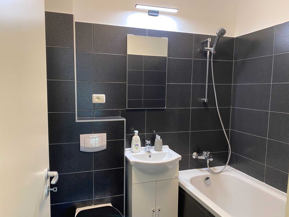 Ofer spre inchiriere apartament 2 cam, Dumbravita, Str. Mures, et. 1, decomandat, balcon mare, zona linistita, langa Profi, disponibil in 15.11.26