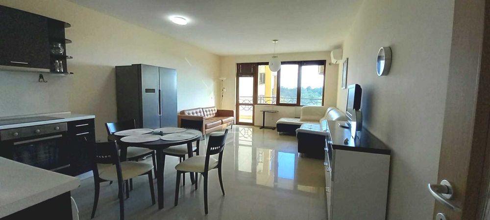Apartament 3 camere la mare