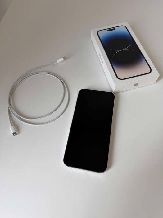 Продавам iPhone 14 Pro Max - white