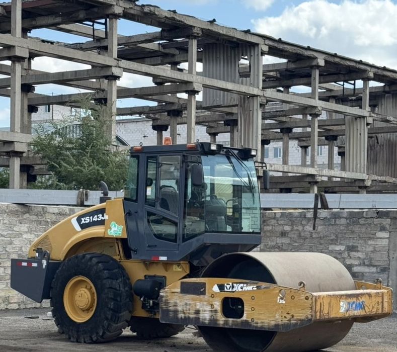 Услуги грунтового катка 14 тонника