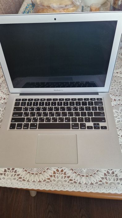 Macbook air 13' (early 2015)