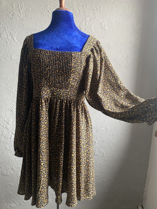 Платье от бренда «mango”