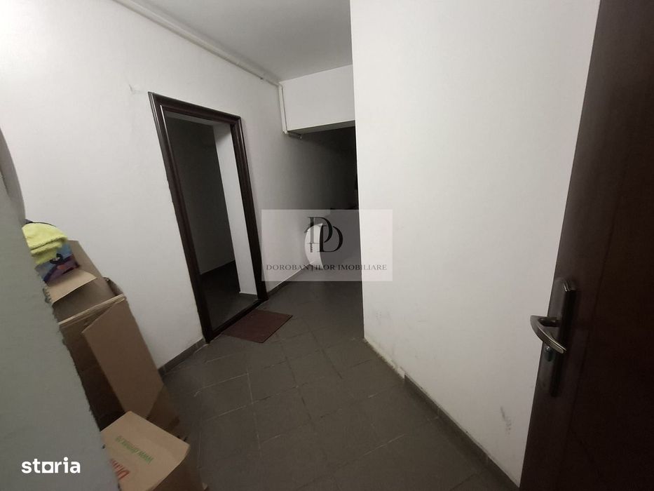 Apartament cu Potențial Investițional + Boxǎ | Zona Andrei Mureșanu