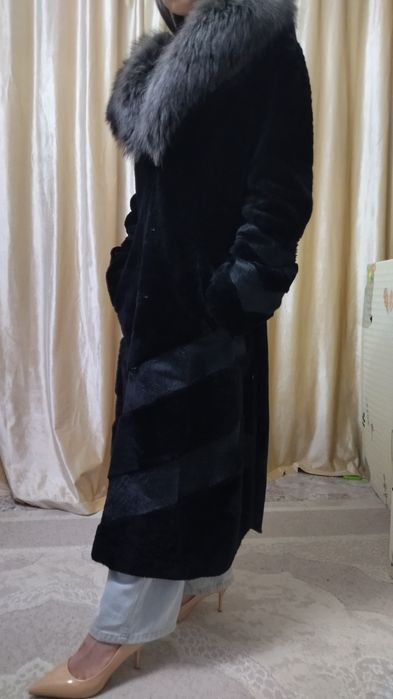 Продам шубу натур. мутон