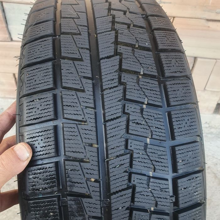 Продавам зимни гуми FREEZE ST 205/55 R16 – комплект, почти нови