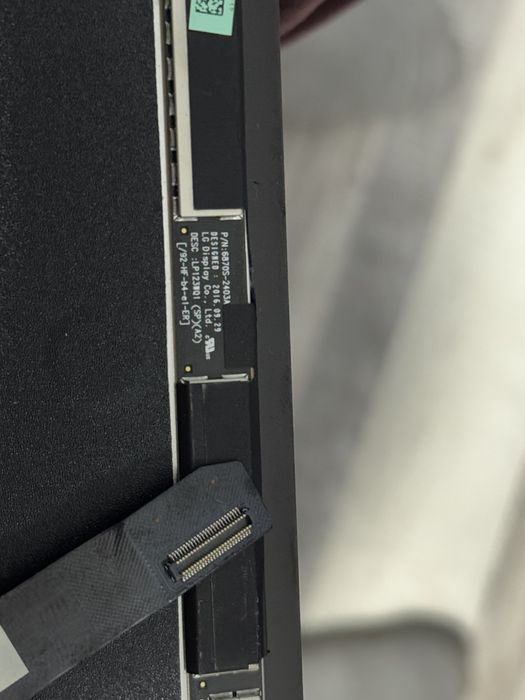 Дисплей за Microsoft Surface Pro