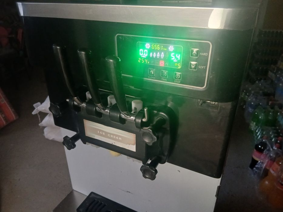 Мороженное аппарат