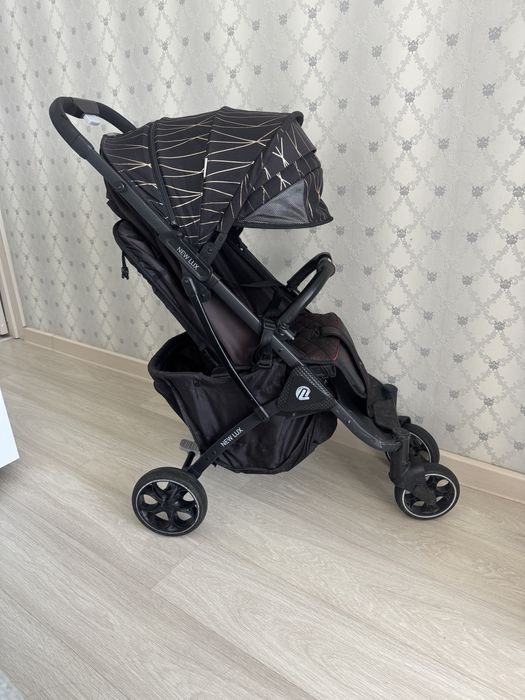 Продам коляску б/у зима-лето