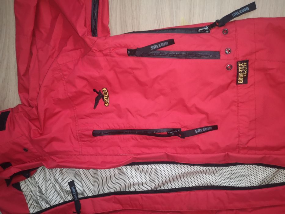 Яке Salewa Goretex M