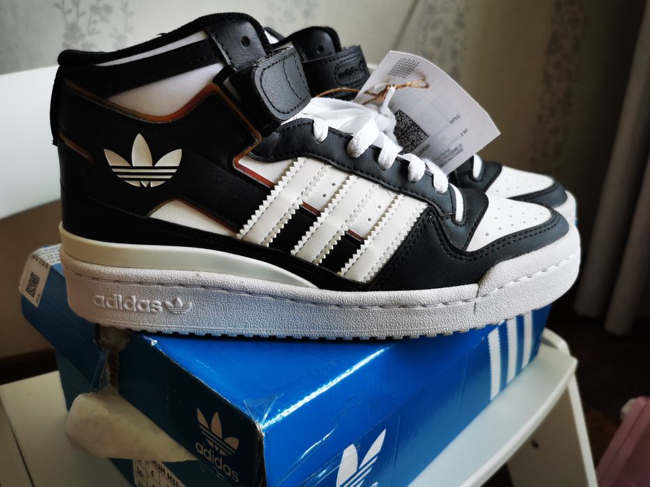 Кросовки на мальчика, на девочку Adidas