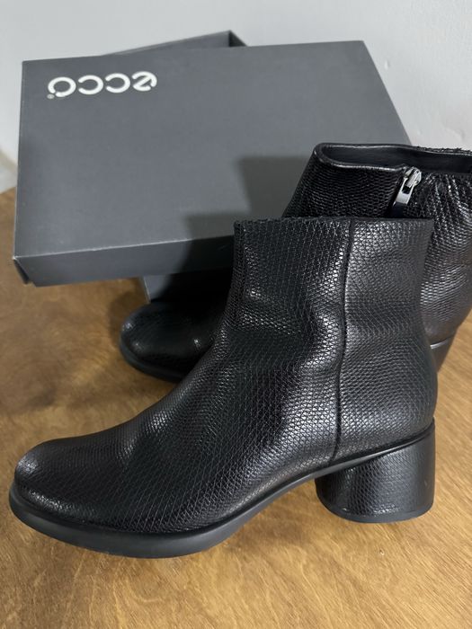 Кроссовки утепленные