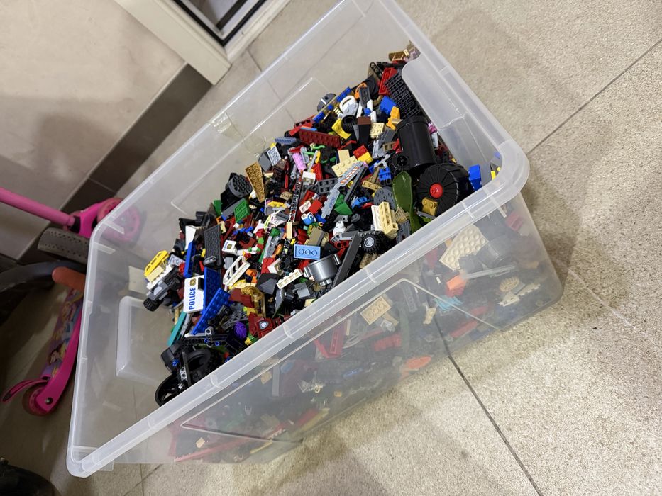 Огромная Коробка с Lego