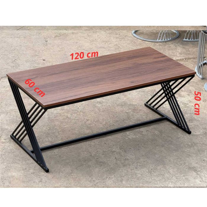 Журнальный кофейный столик, Журналний стол в стиле лофт