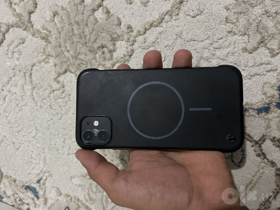 Sotuvda iphone 11 holati 64/61