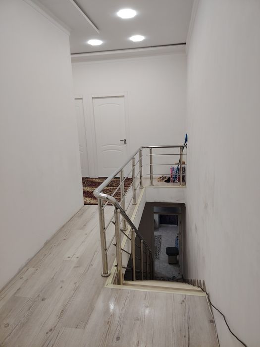 Қўйлиқ 1 чи даха катеж 2 қават 4 хона 100 кв тайёр