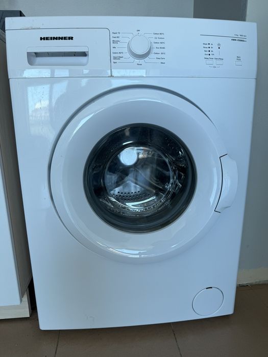 Продавам пералня HAINNER